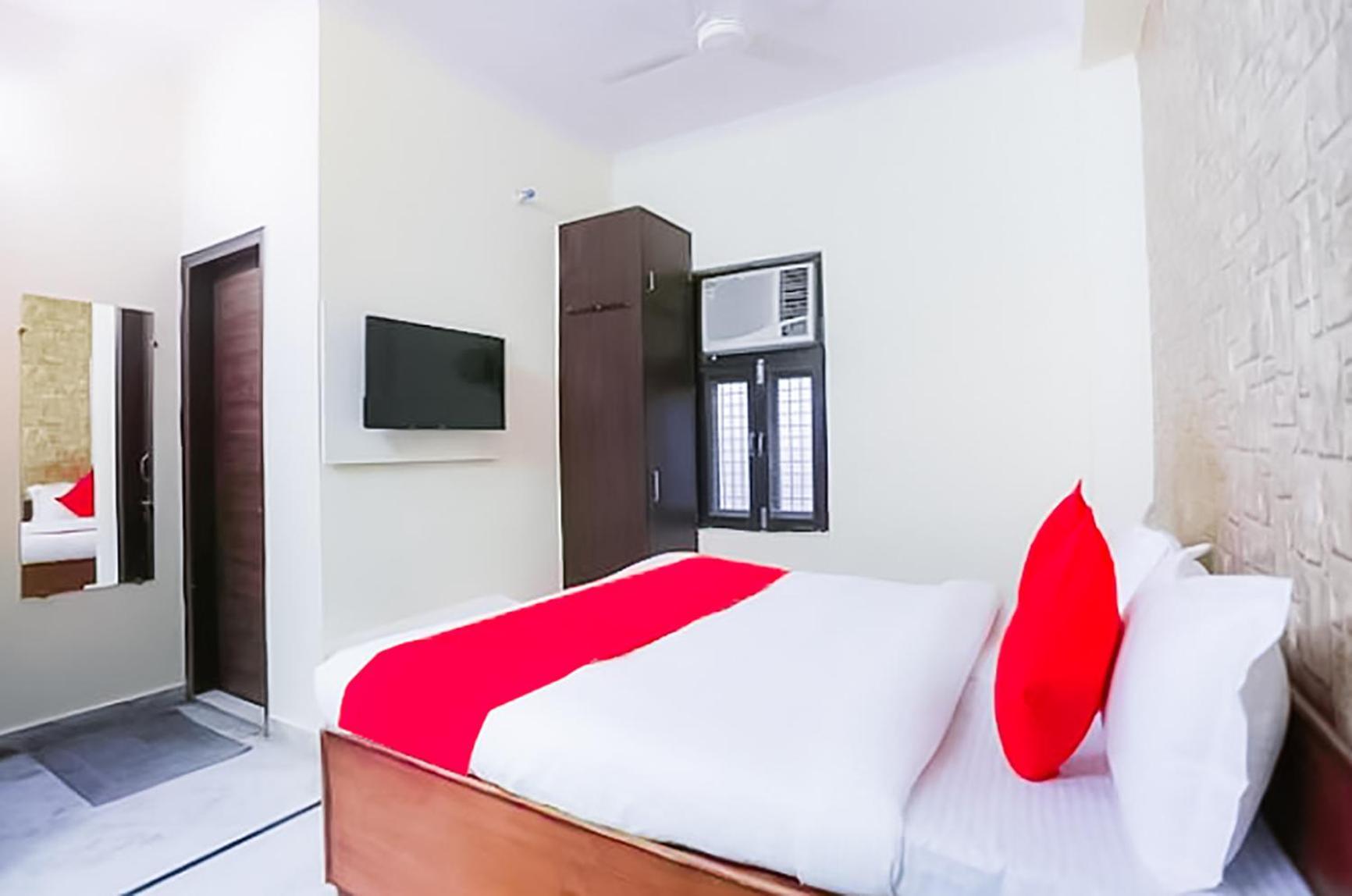 Hotel High - Near Akshardham Temple