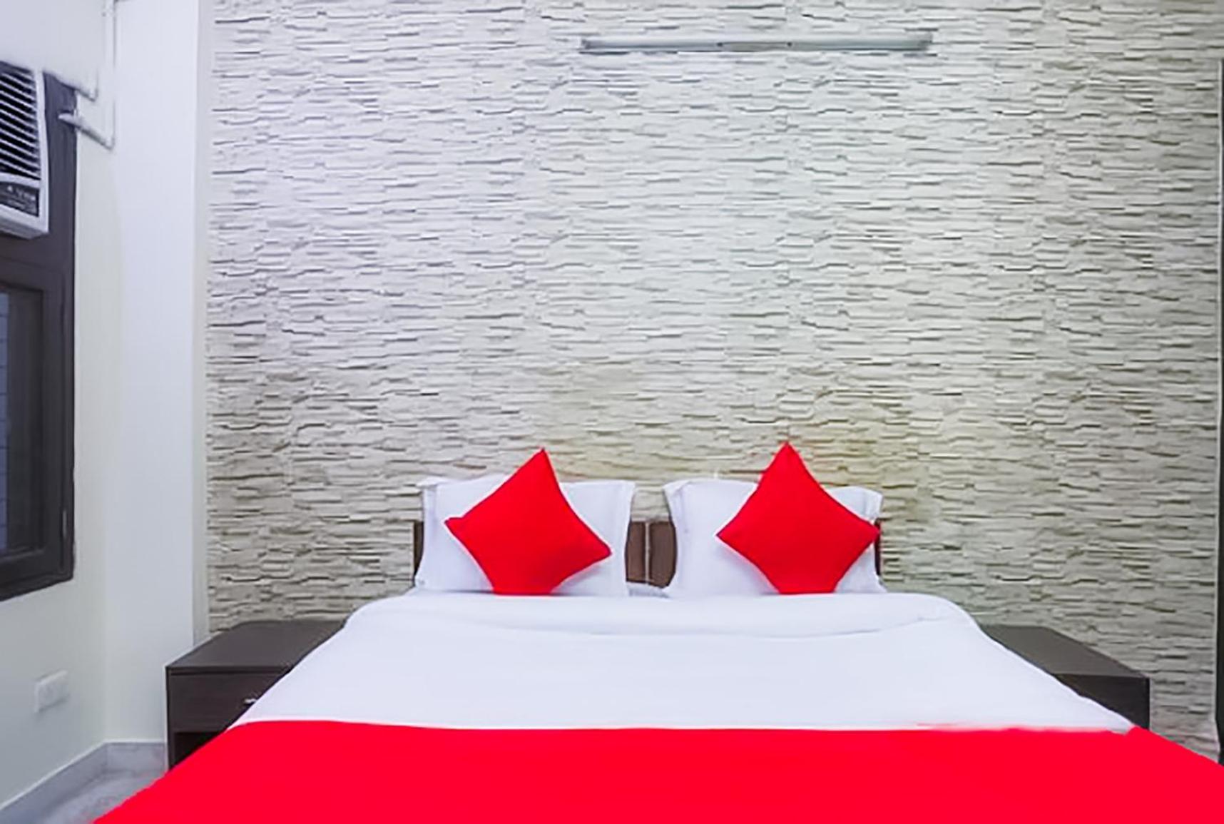 Hotel High - Near Akshardham Temple 3*