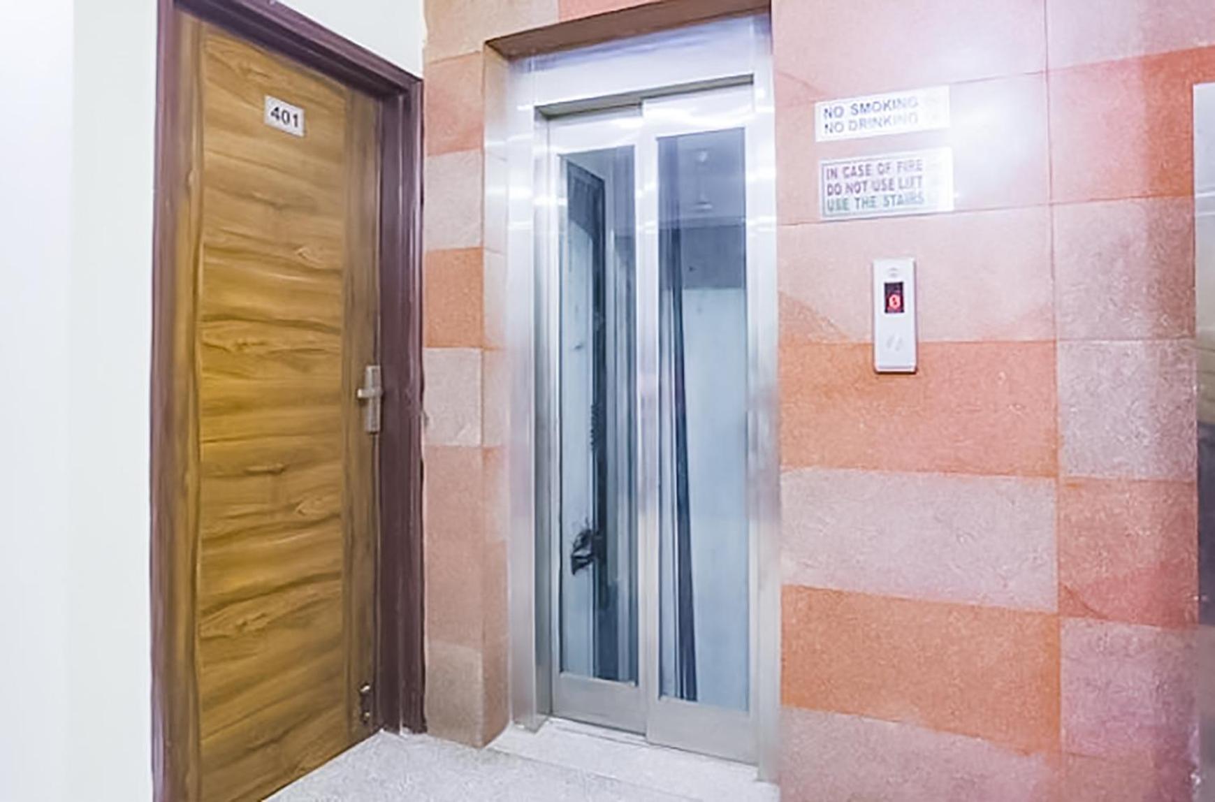 Hotel High - Near Akshardham Temple